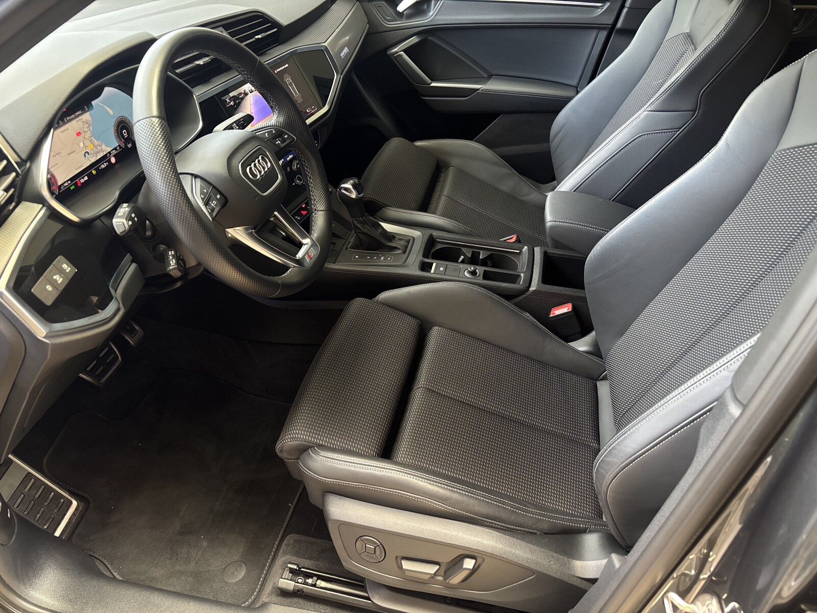Audi Q3 - zdjęcie 16