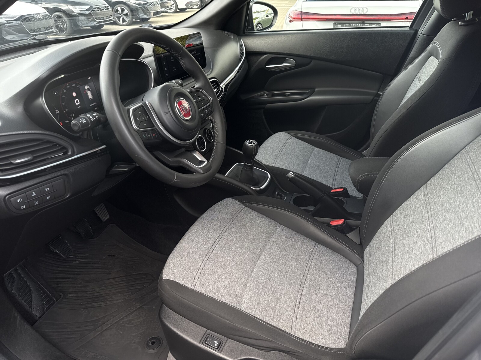 Fiat Tipo - zdjęcie 11