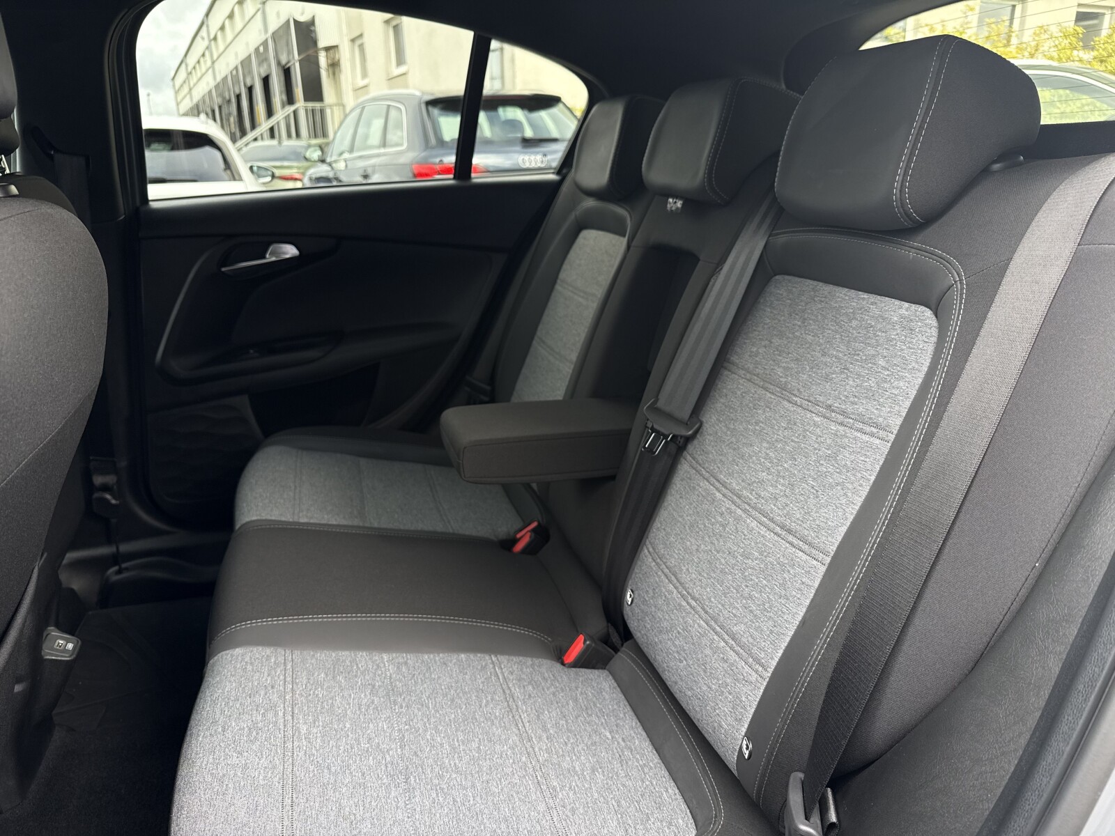 Fiat Tipo - zdjęcie 25