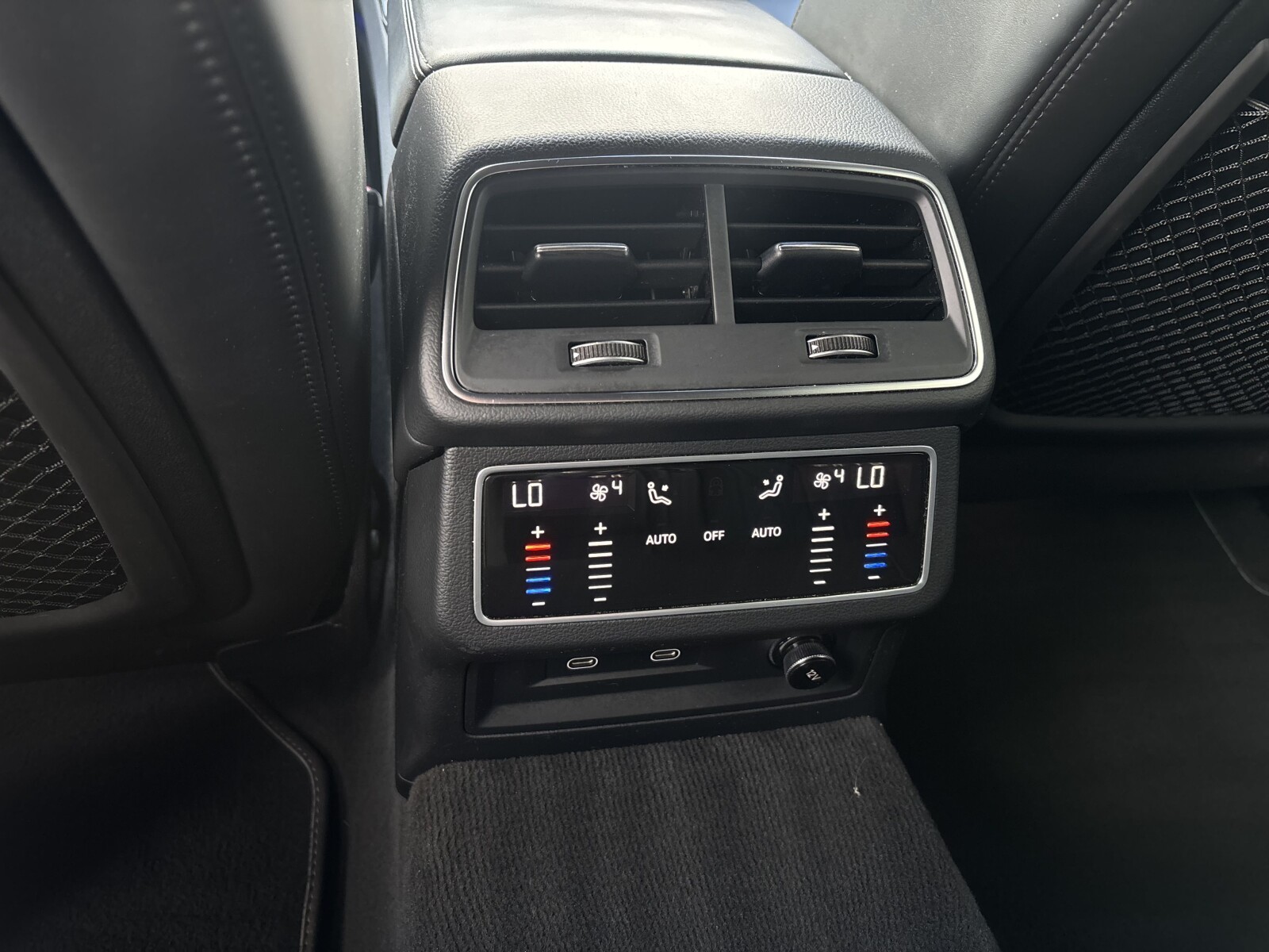 Audi A6 Avant - zdjęcie 30