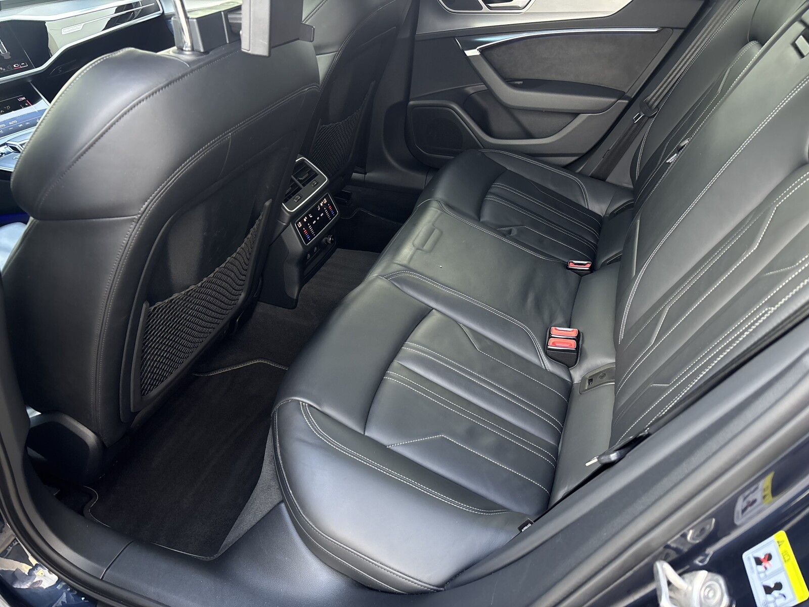 Audi A6 Avant - zdjęcie 29