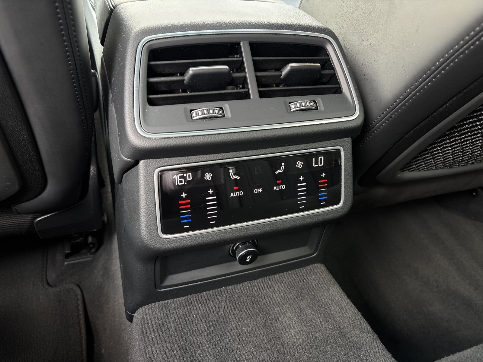 Audi A6 Avant - zdjęcie 29
