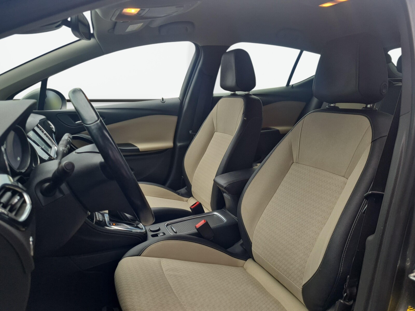 Opel Astra - zdjęcie 9