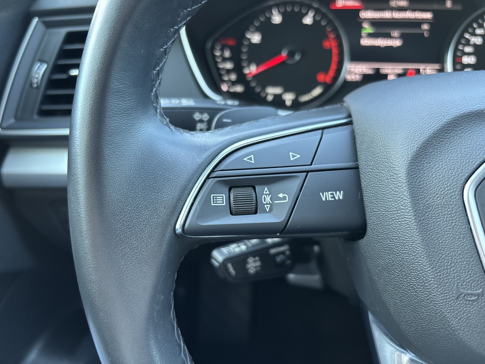 Audi Q5 - zdjęcie 12