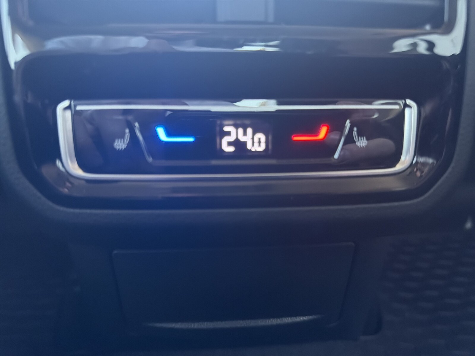 Volkswagen Arteon - zdjęcie 26