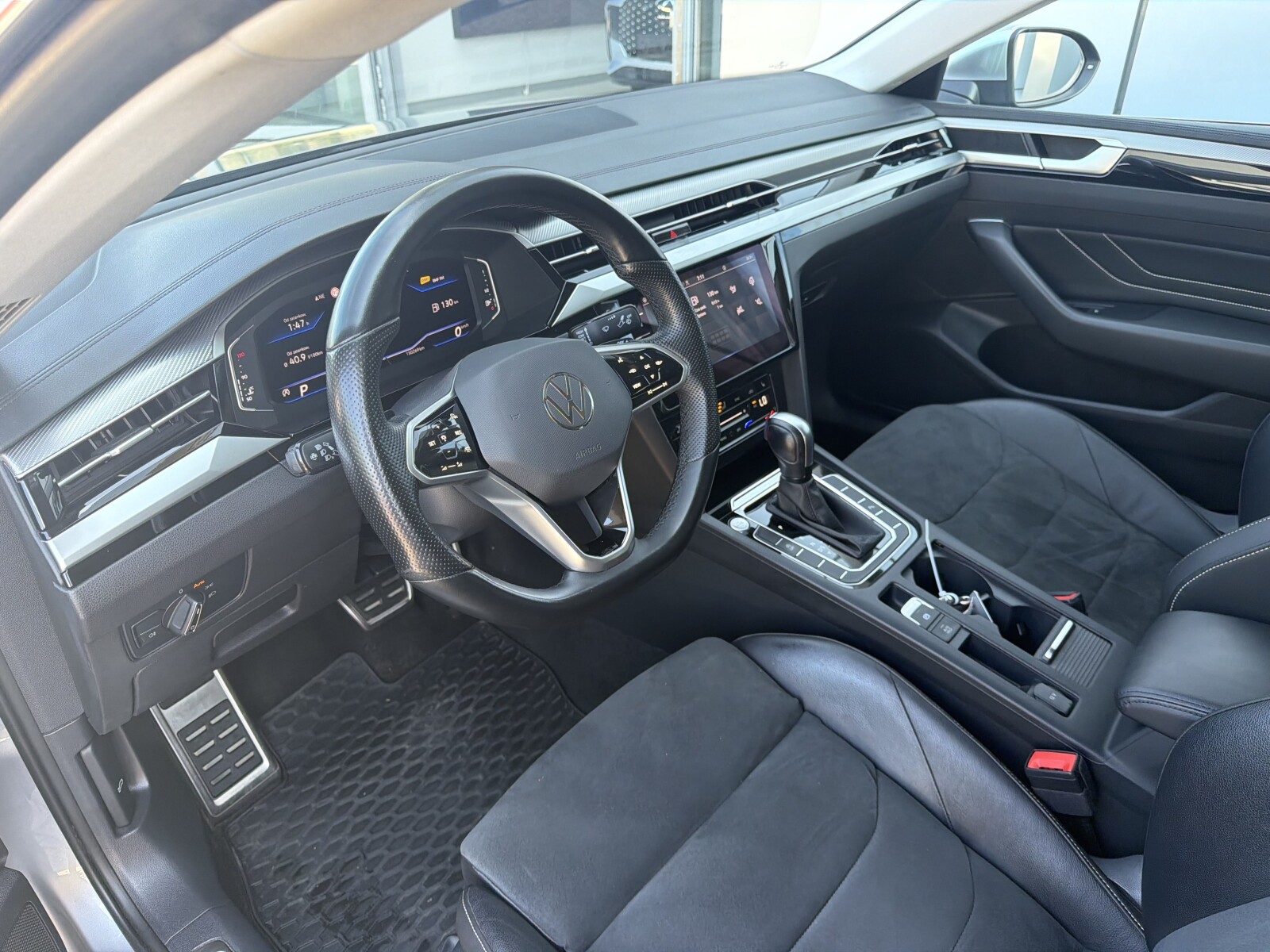 Volkswagen Arteon - zdjęcie 9