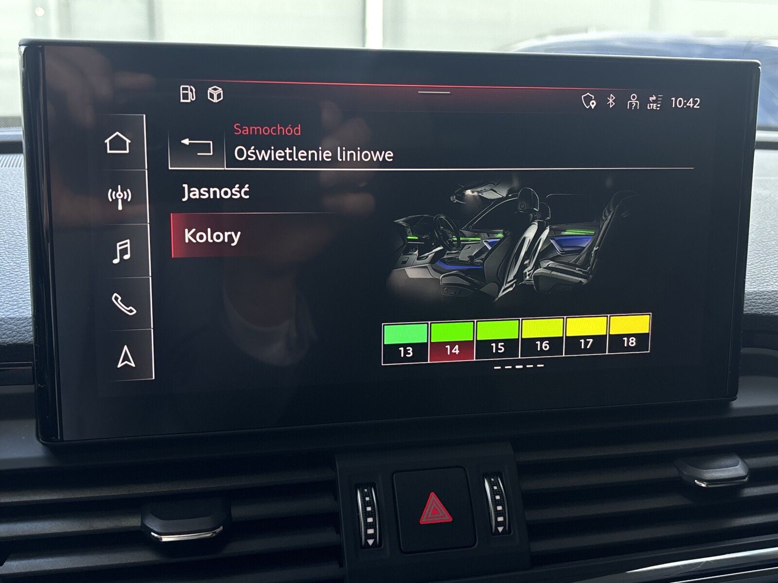 Audi Q5 Sportback - zdjęcie 23