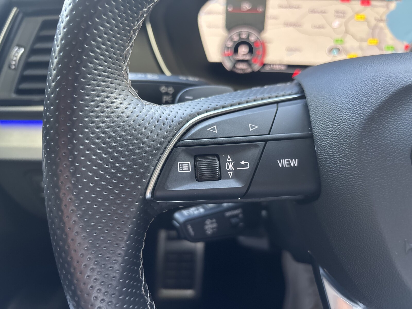 Audi Q5 Sportback - zdjęcie 12