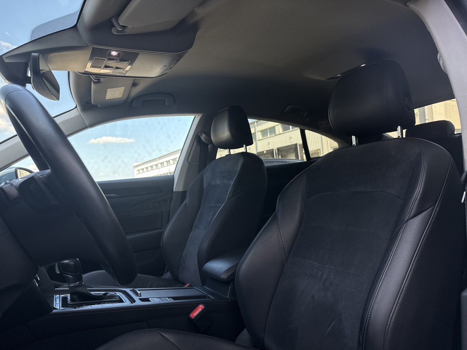 Volkswagen Arteon - zdjęcie 17