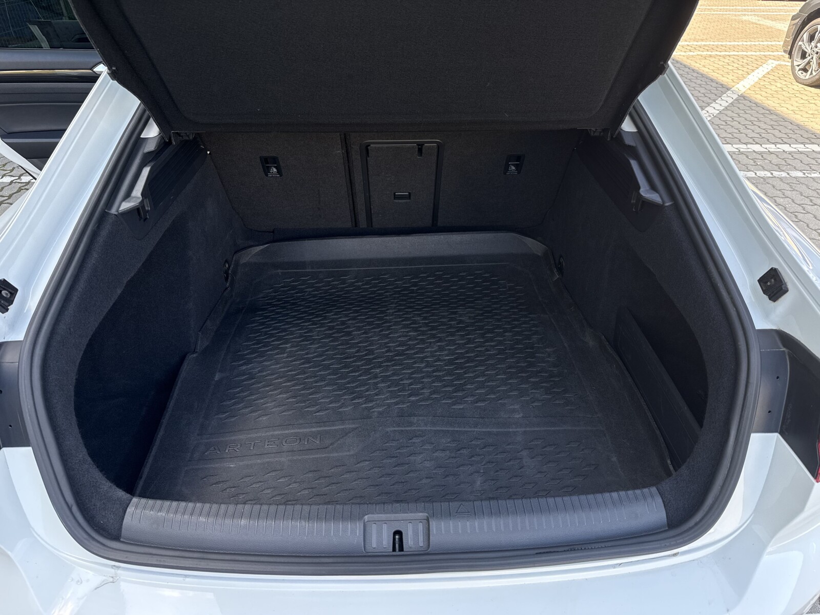 Volkswagen Arteon - zdjęcie 33