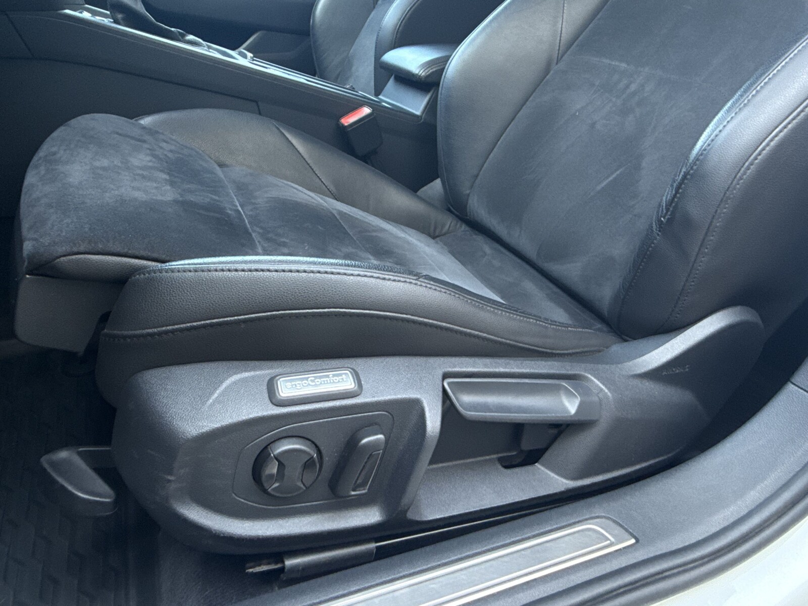 Volkswagen Arteon - zdjęcie 18