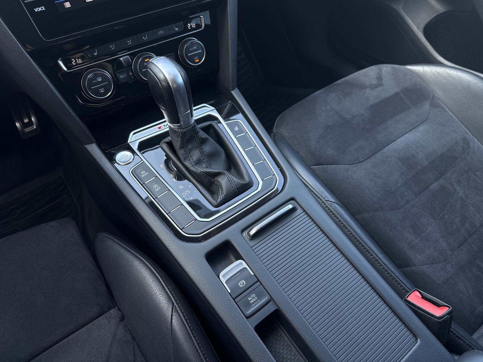 Volkswagen Arteon - zdjęcie 19