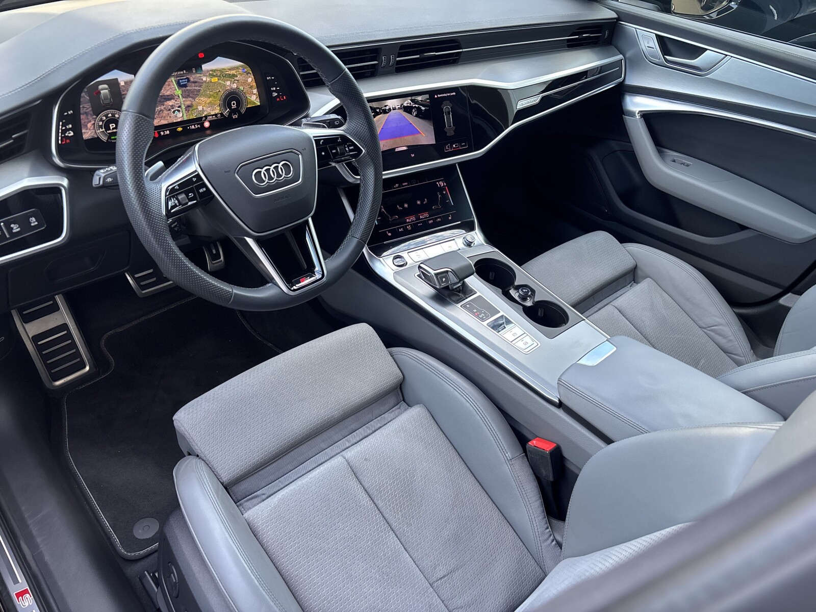 Audi A6 Avant - zdjęcie 17