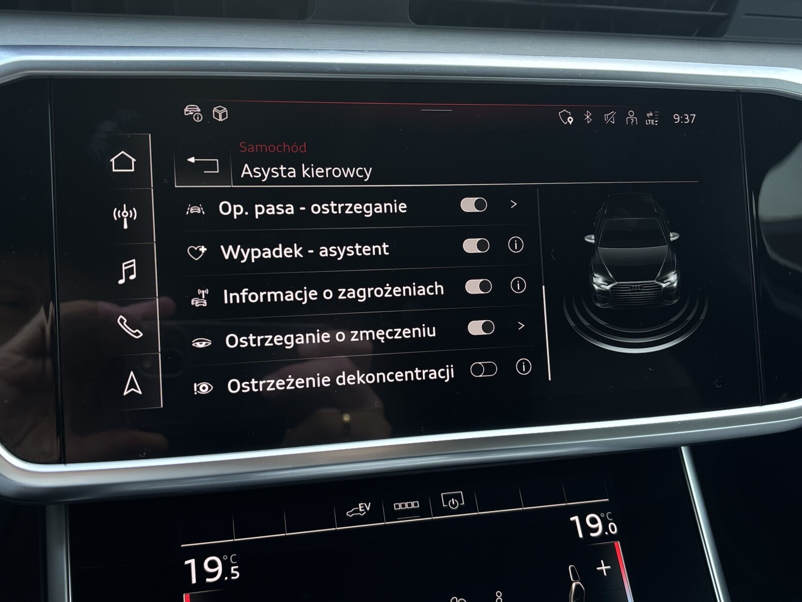 Audi A6 Avant - zdjęcie 25