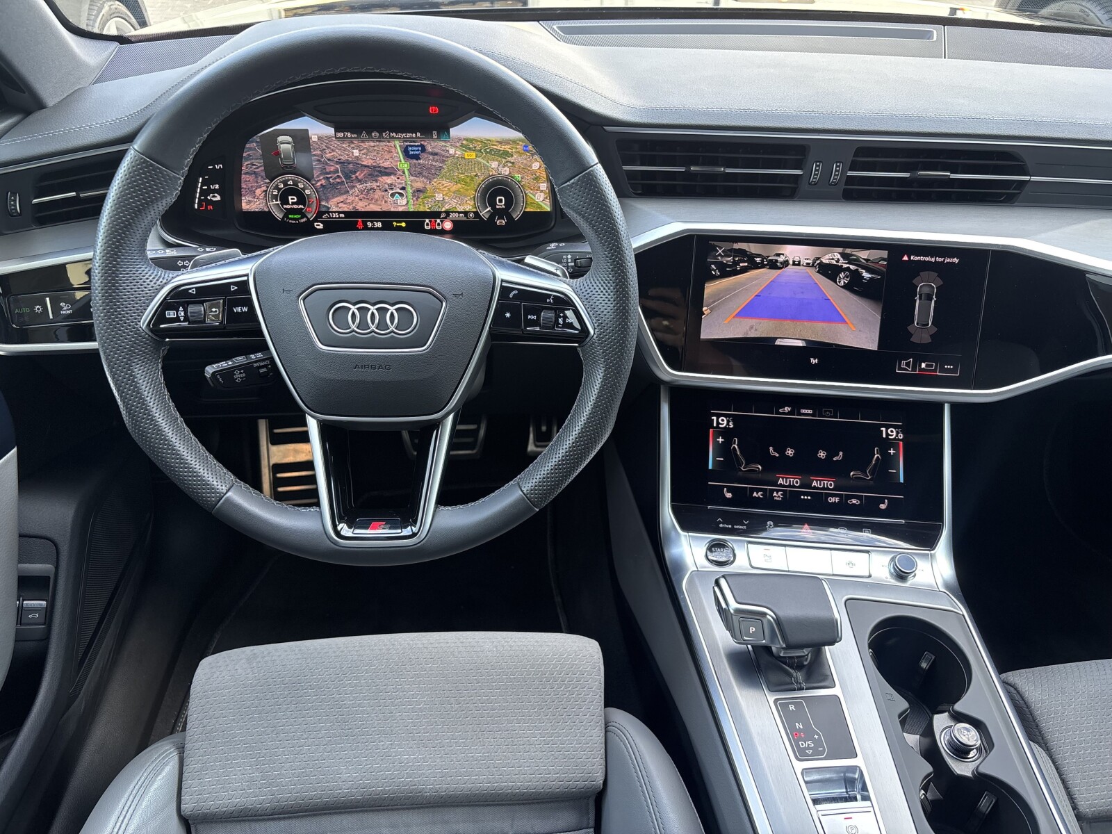 Audi A6 Avant - zdjęcie 10