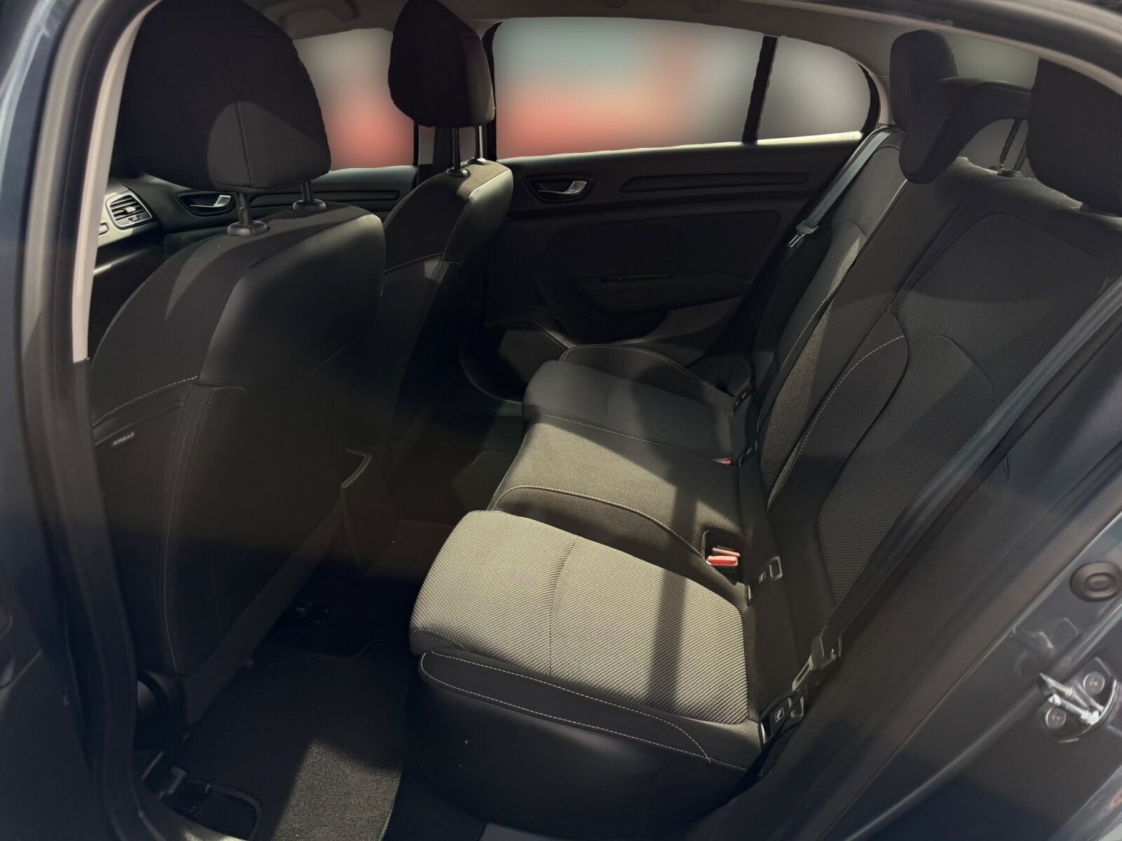 Renault Megane - zdjęcie 11