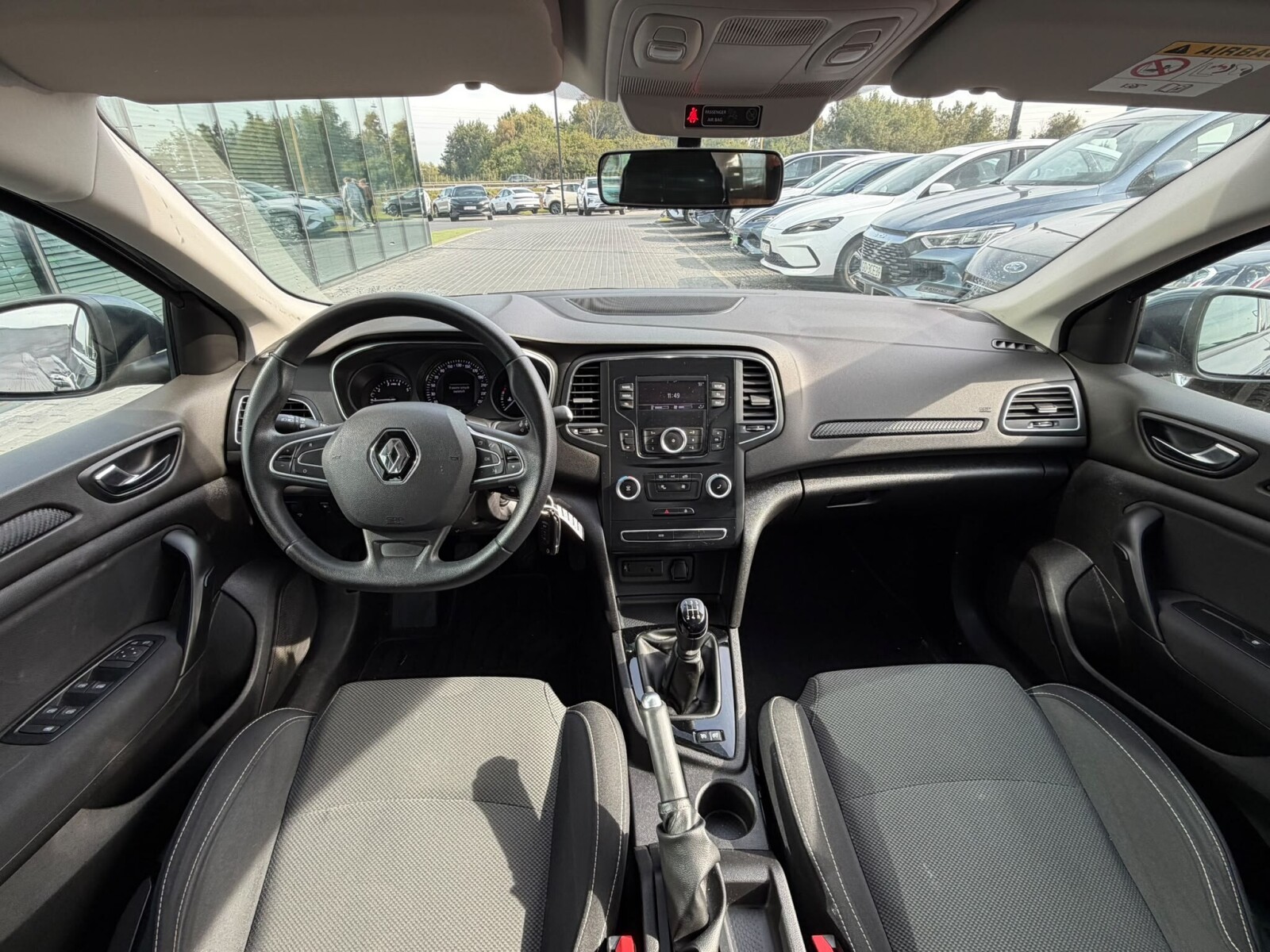 Renault Megane - zdjęcie 9
