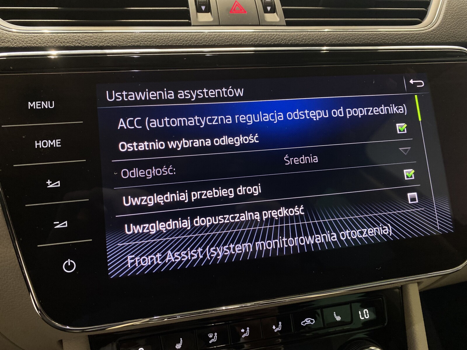 Škoda Superb Combi - zdjęcie 28