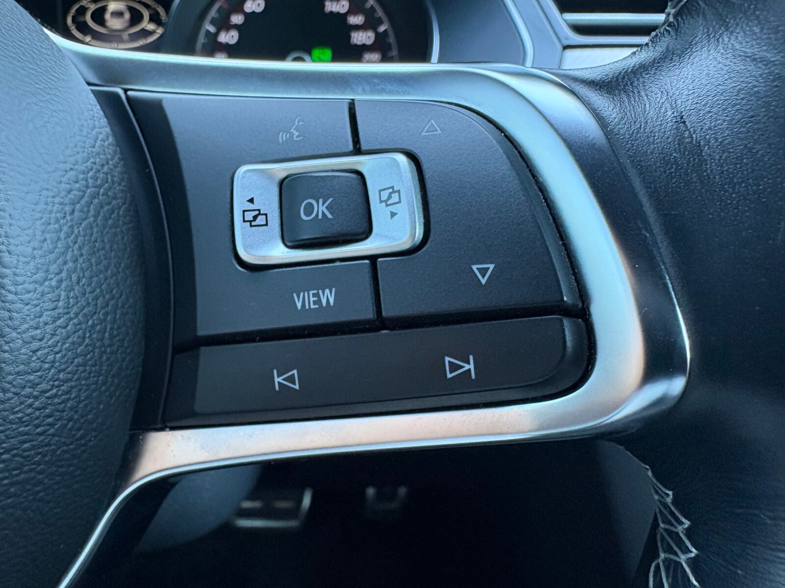Volkswagen Arteon - zdjęcie 25