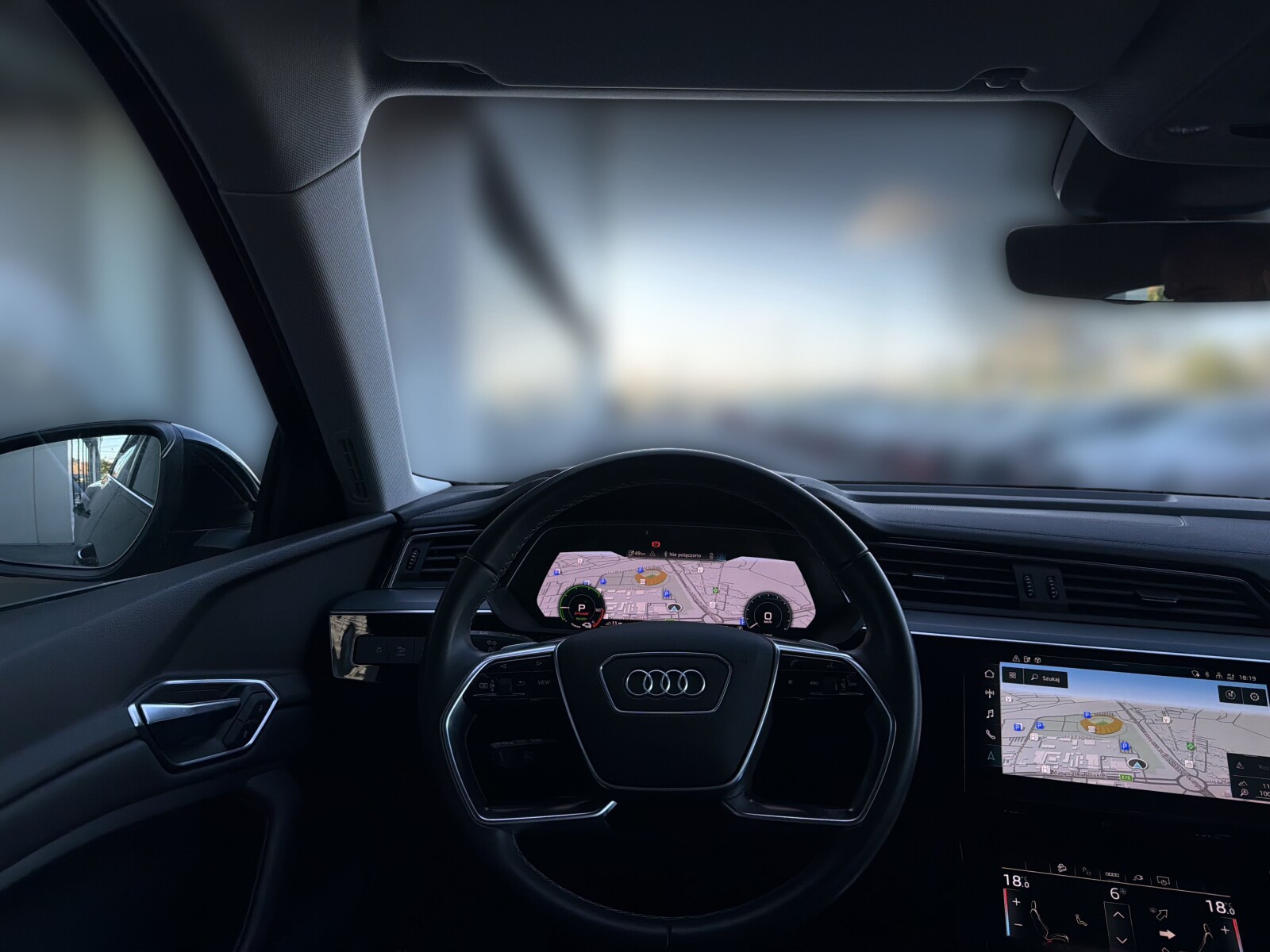 Audi e-tron - zdjęcie 22