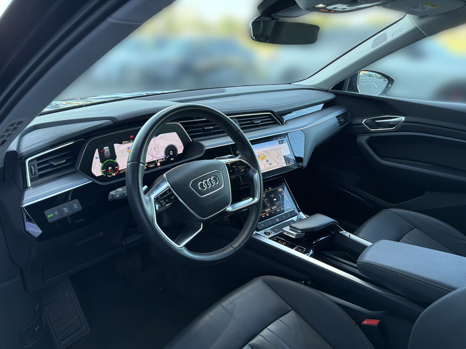 Audi e-tron - zdjęcie 11
