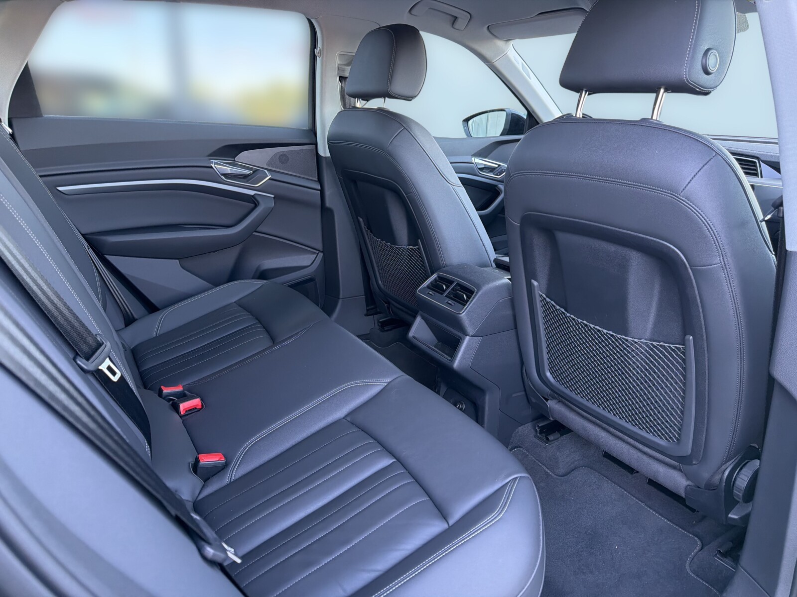 Audi e-tron - zdjęcie 17