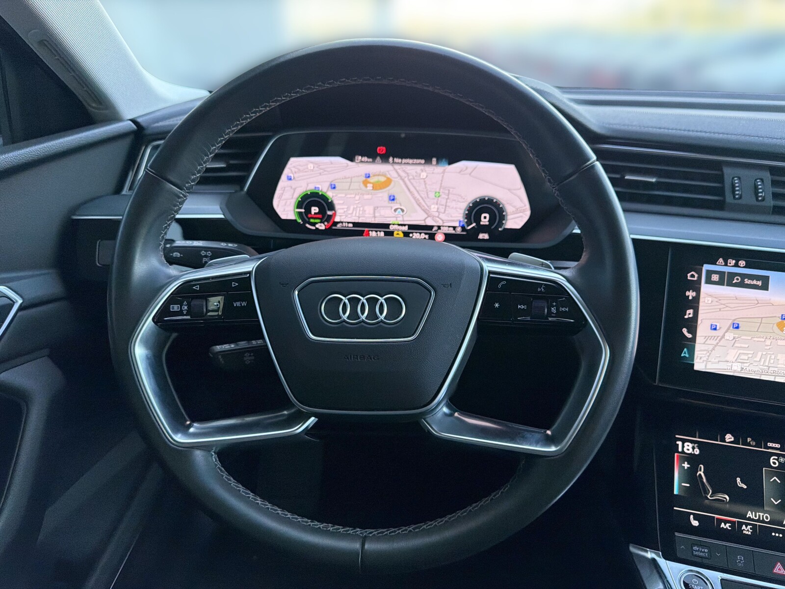 Audi e-tron - zdjęcie 23