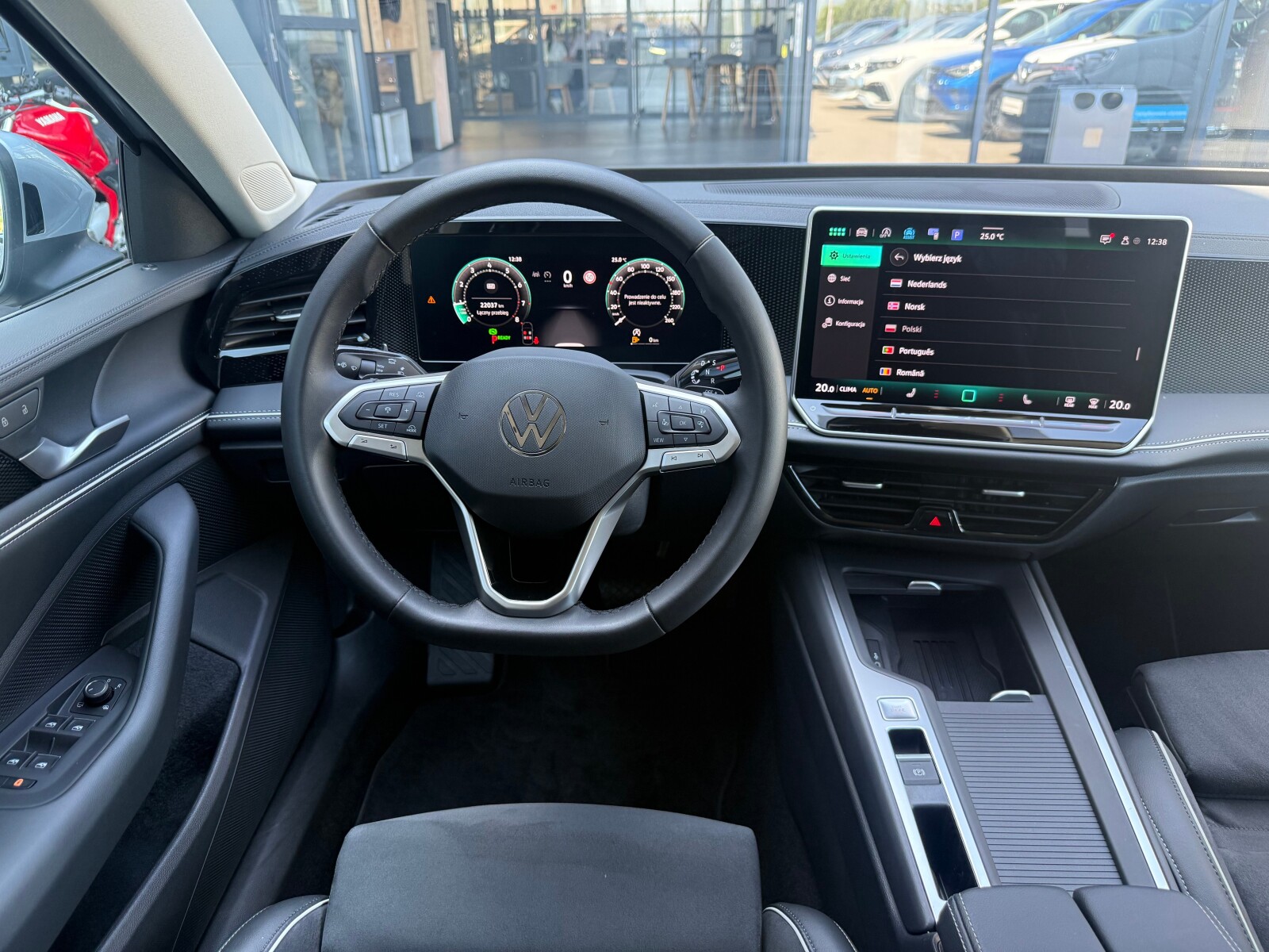 Volkswagen Passat Variant - zdjęcie 10