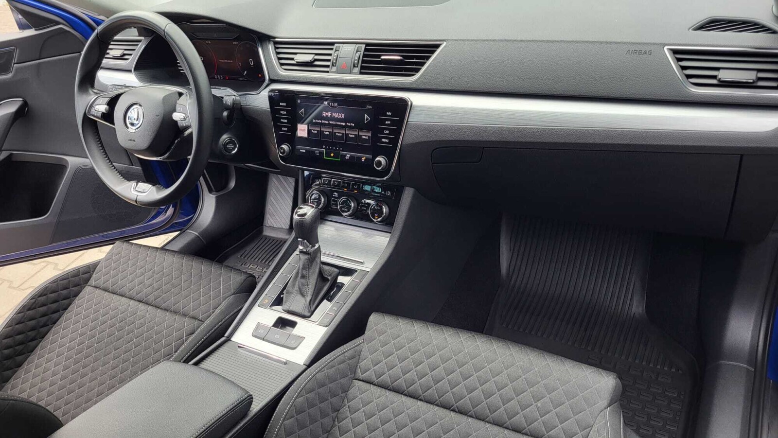 Škoda Superb - zdjęcie 15