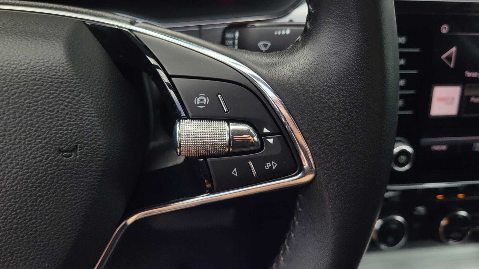 Škoda Superb - zdjęcie 21