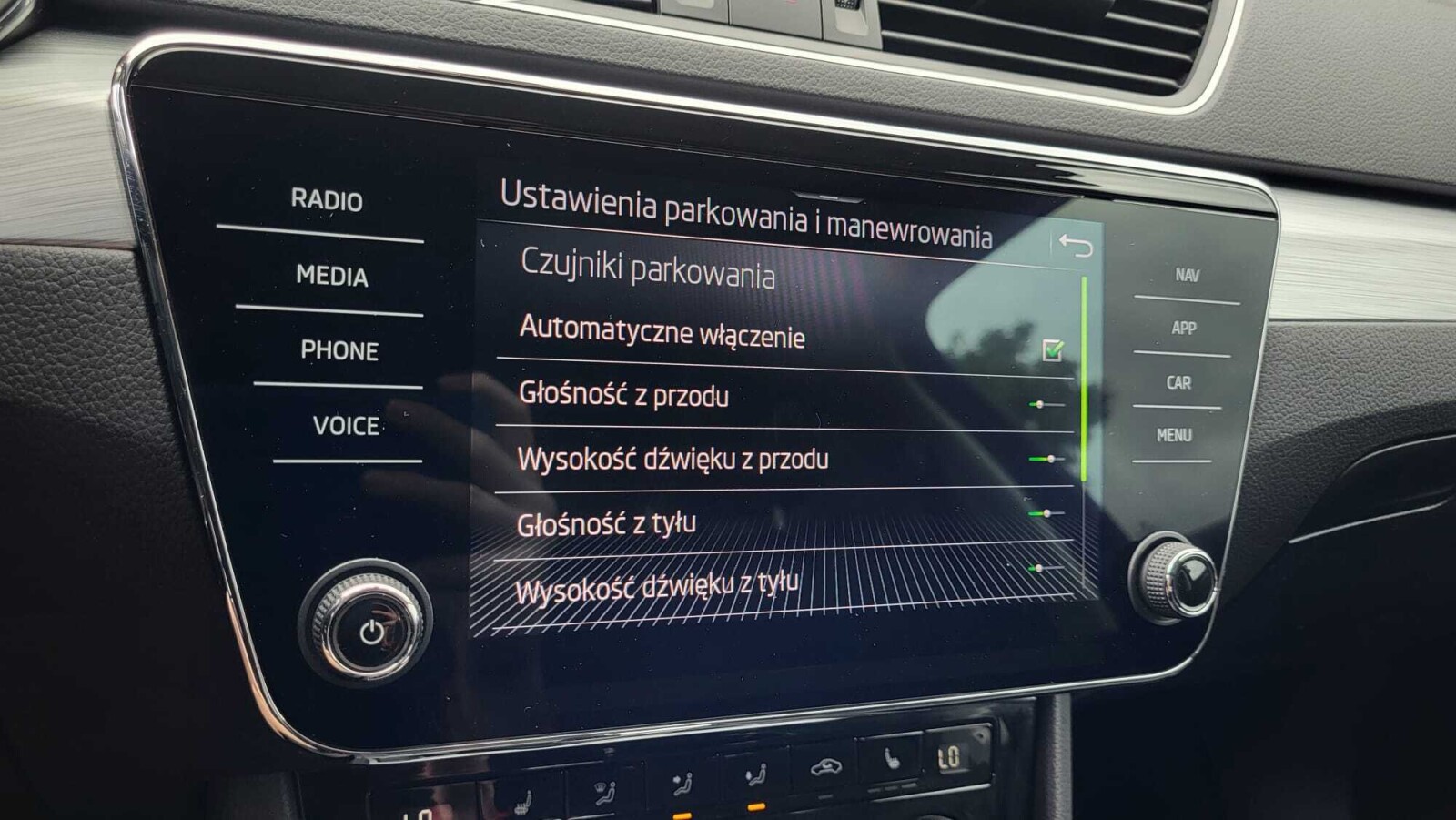 Škoda Superb - zdjęcie 29