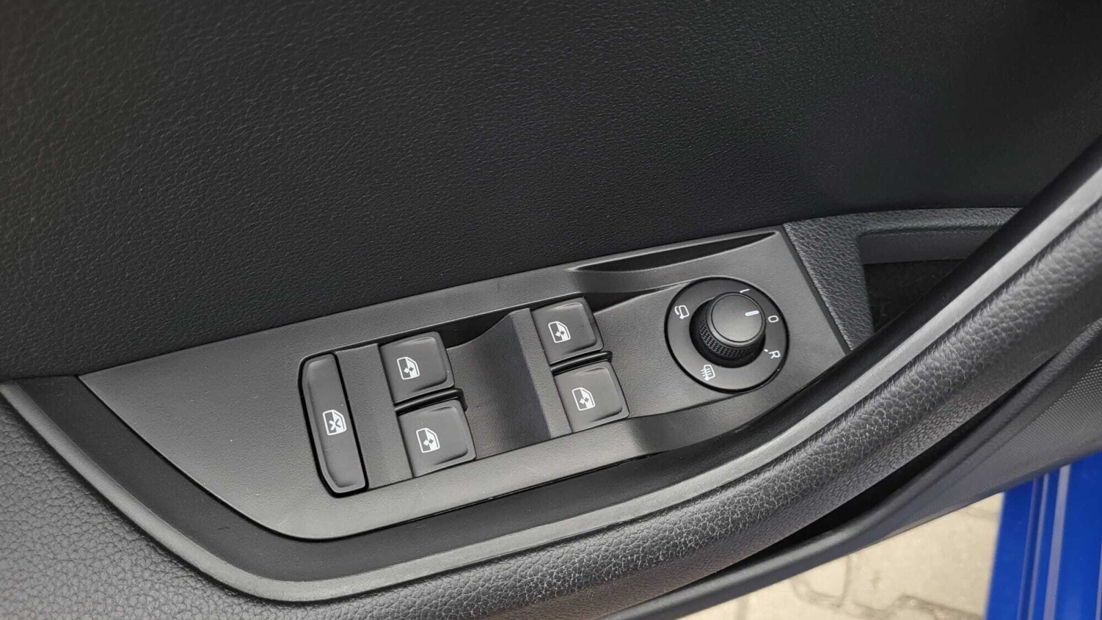 Škoda Superb - zdjęcie 16