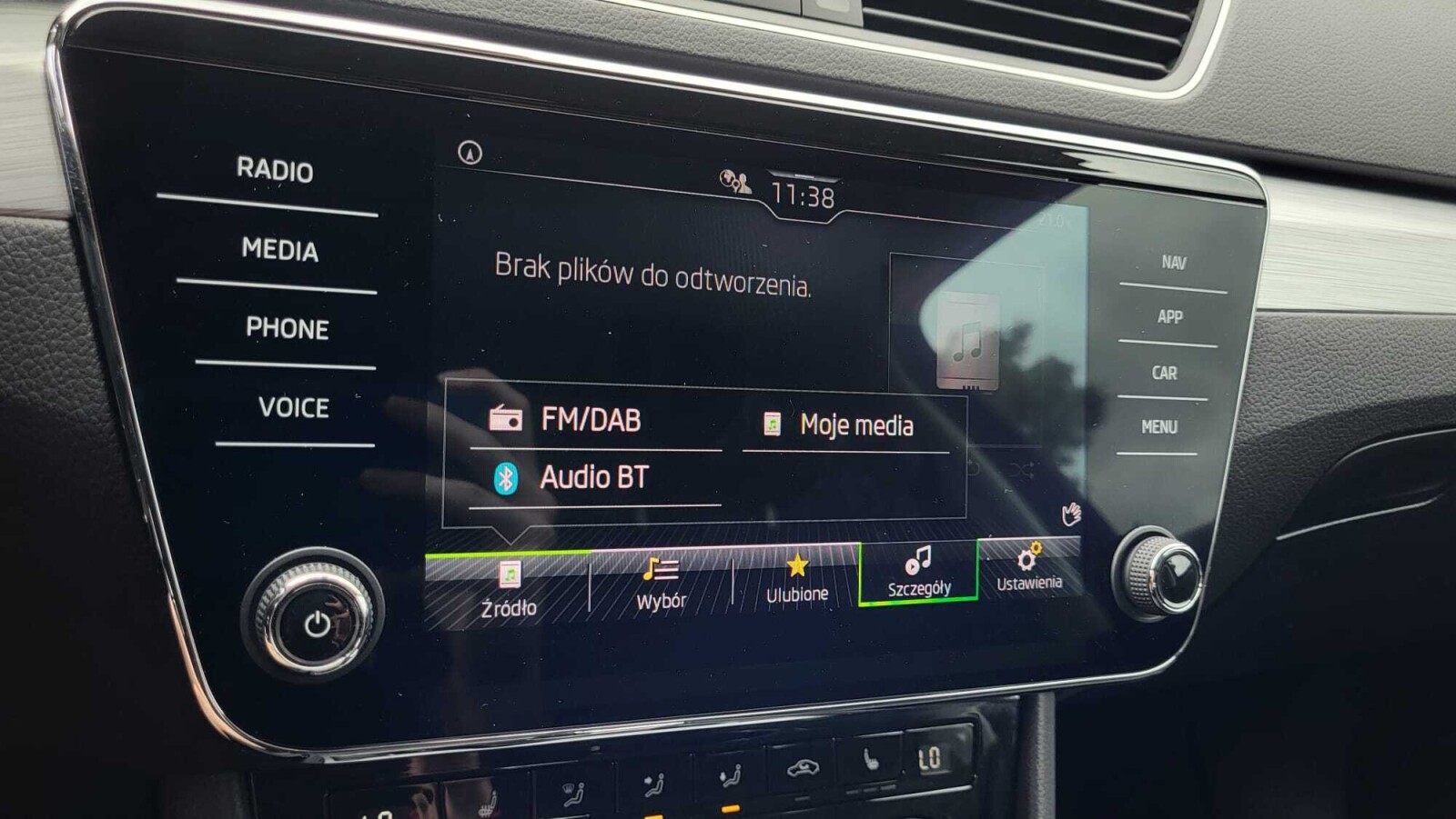 Škoda Superb - zdjęcie 33
