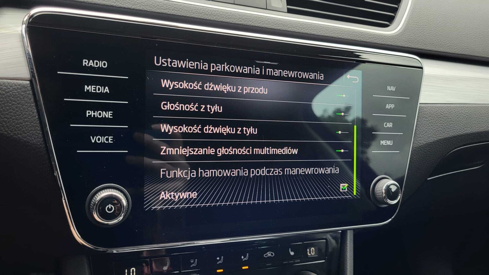 Škoda Superb - zdjęcie 30