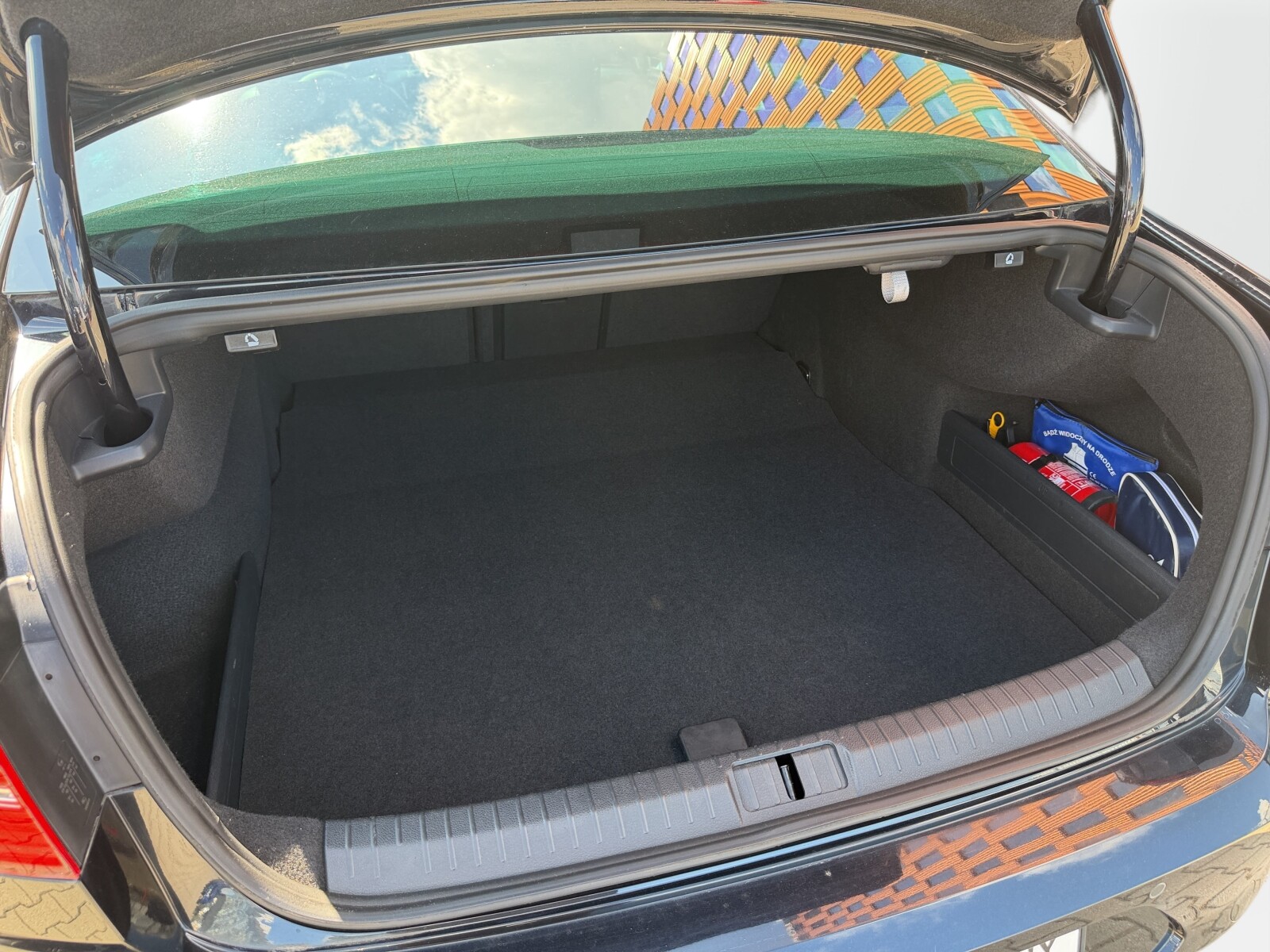 Volkswagen Passat - zdjęcie 36