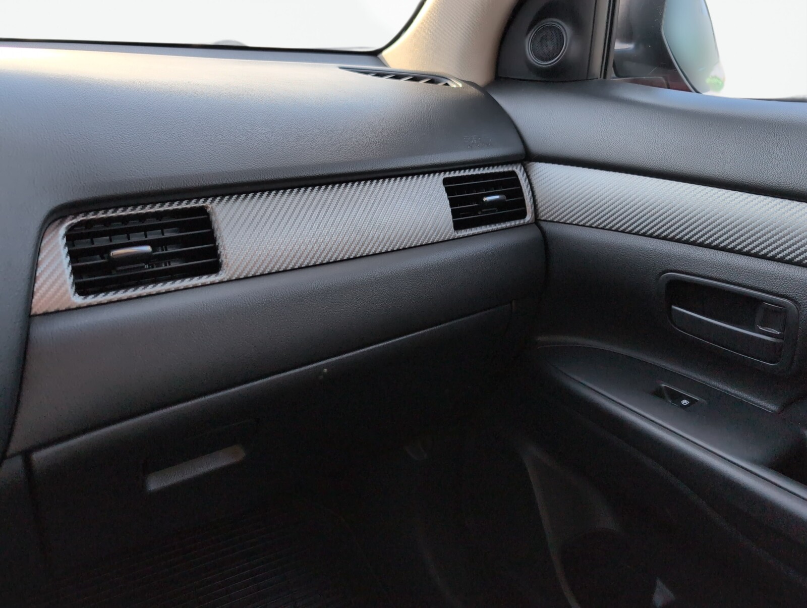 Mitsubishi Outlander - zdjęcie 31
