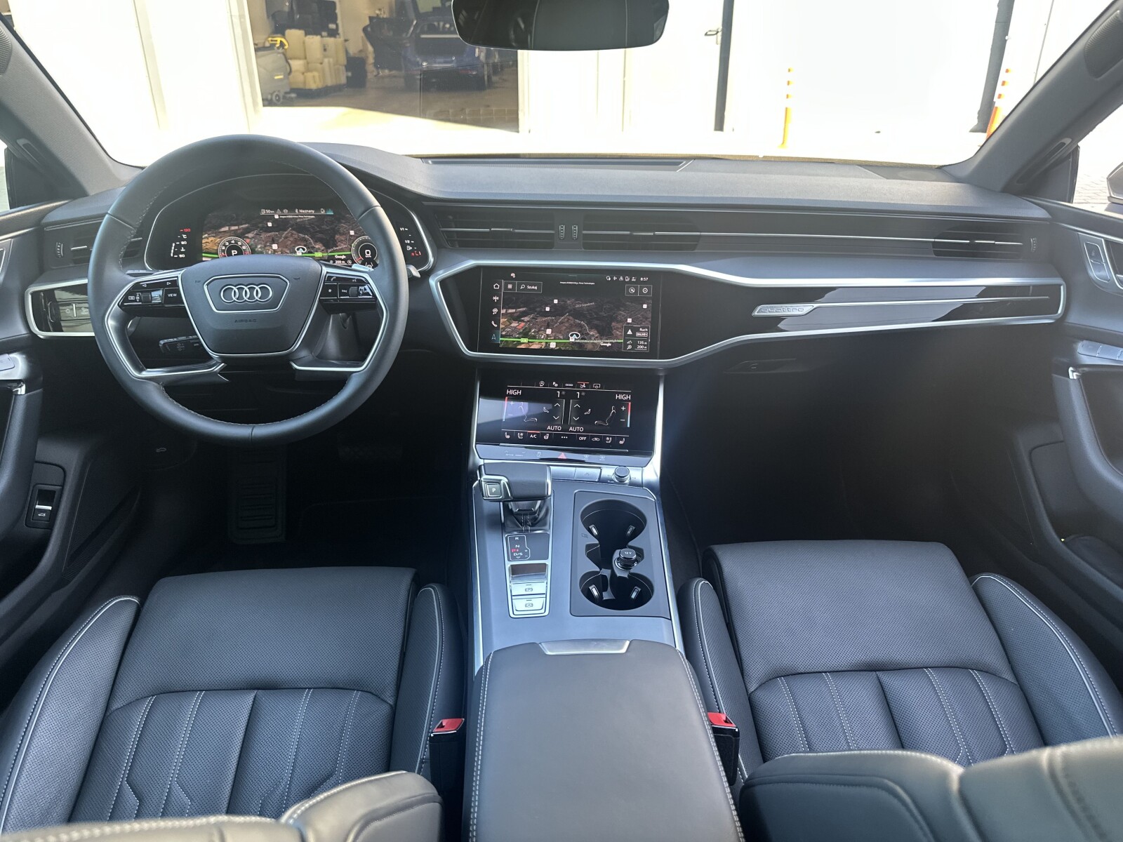 Audi A7 Sportback - zdjęcie 34