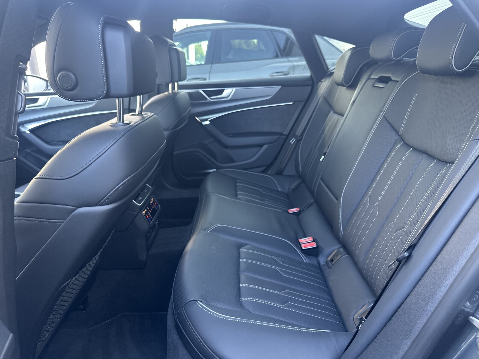 Audi A7 Sportback - zdjęcie 33