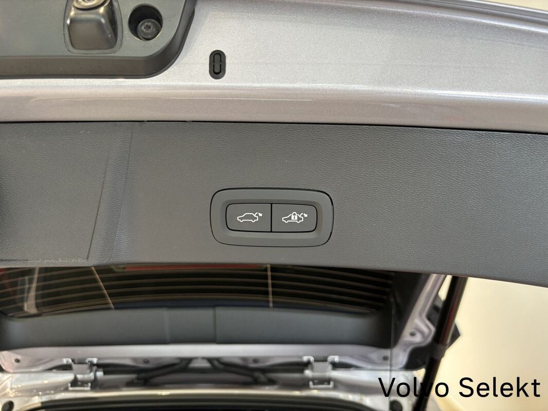 Volvo XC 40 - zdjęcie 25