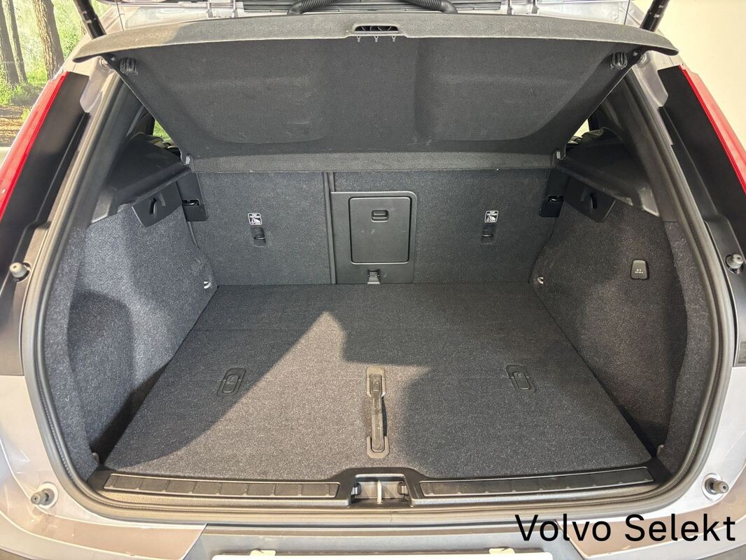 Volvo XC 40 - zdjęcie 24
