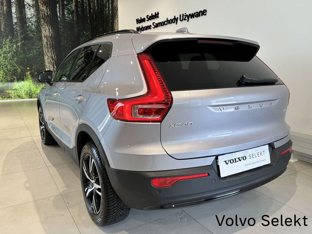 Volvo XC 40 - zdjęcie 7