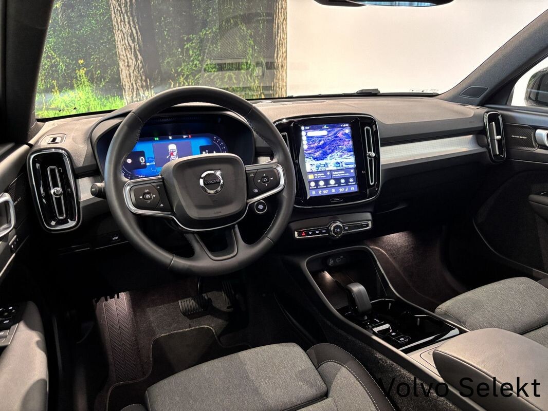 Volvo XC 40 - zdjęcie 13
