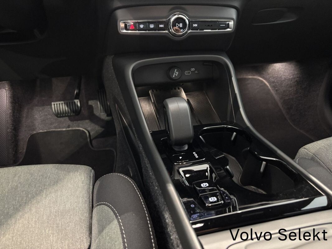 Volvo XC 40 - zdjęcie 15