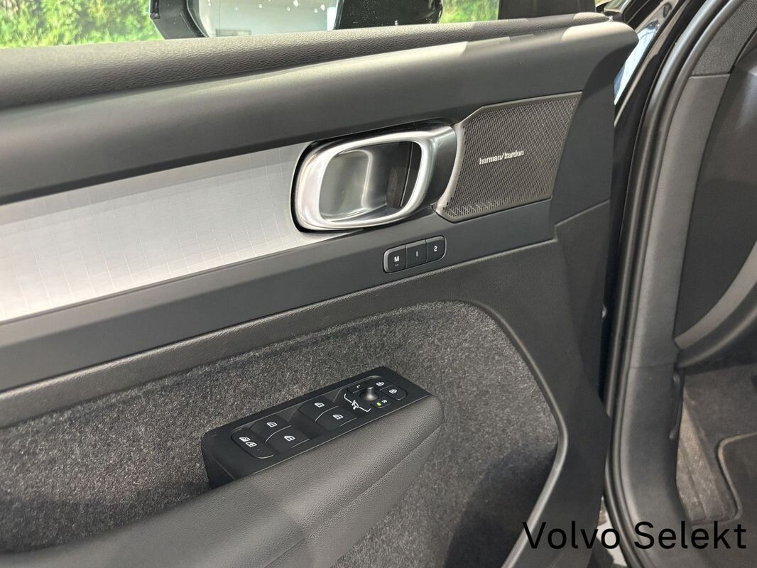 Volvo XC 40 - zdjęcie 23