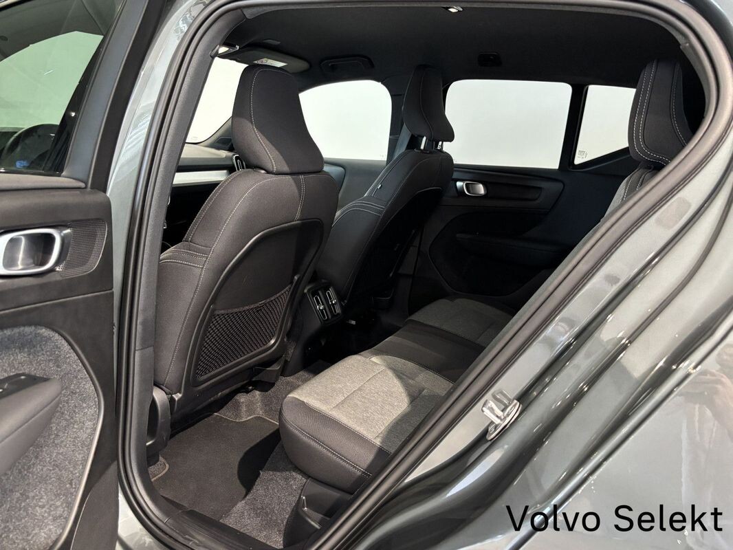 Volvo XC 40 - zdjęcie 17
