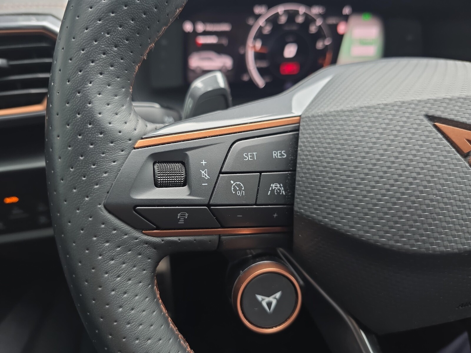 Cupra Formentor - zdjęcie 14