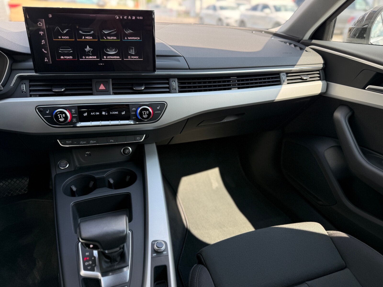Audi A4 Avant - zdjęcie 15