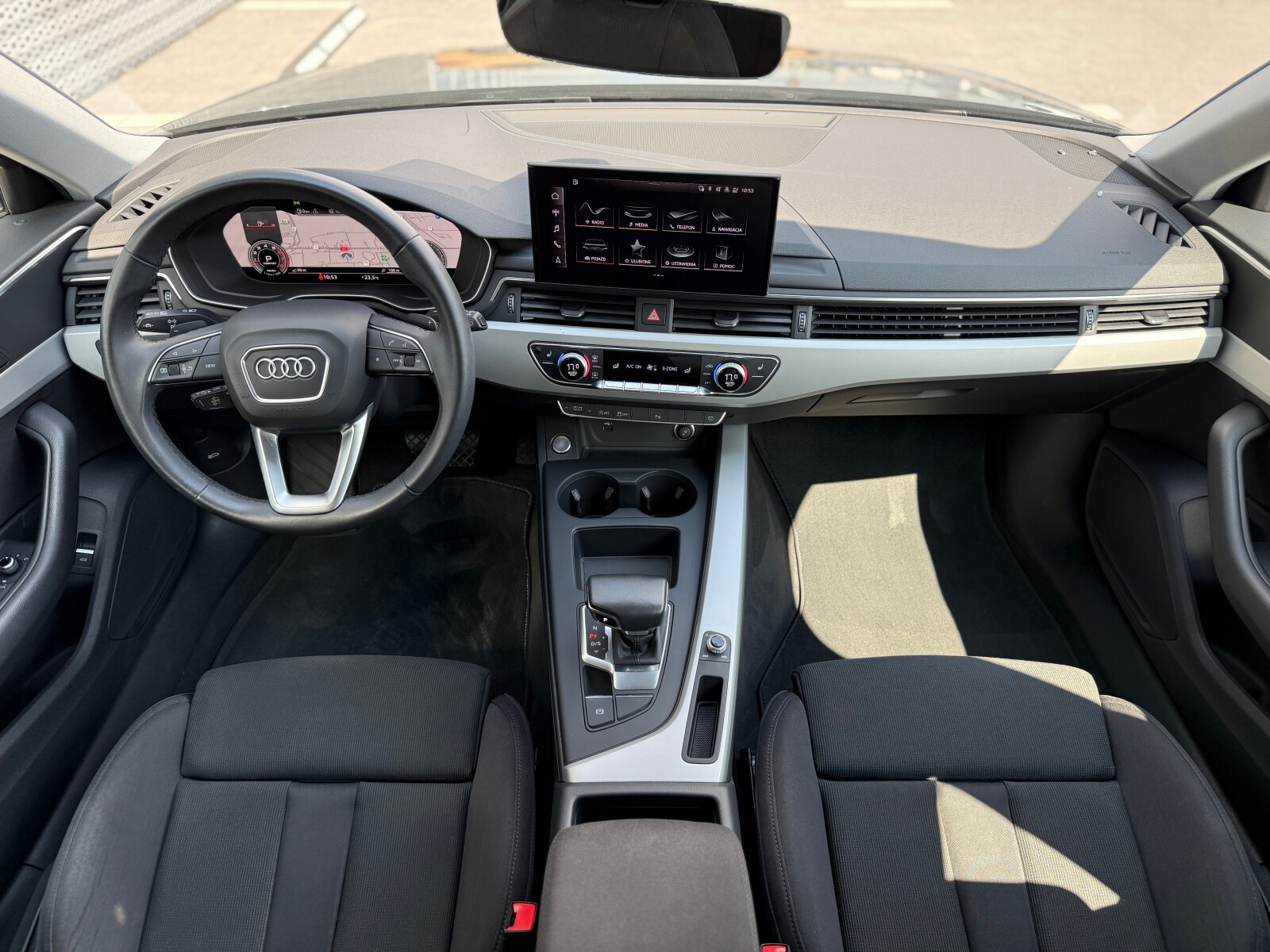 Audi A4 Avant - zdjęcie 13