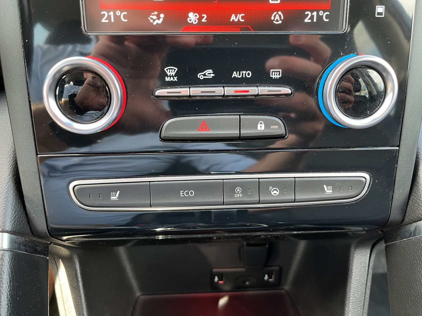 Renault Koleos - zdjęcie 25