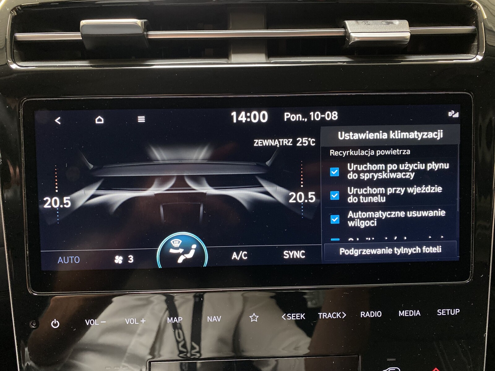 Hyundai Tucson - zdjęcie 19